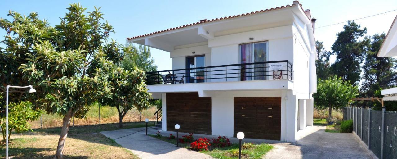 Antheia'S House Villa Nea Skioni Exterior photo